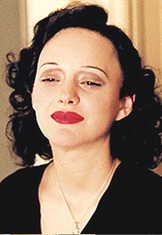 Marion Cotillard in La Vie En Rose (2007)