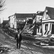 Largest Earthquake Had a Magnitude 9.5