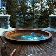 Hot Tub Time Machine