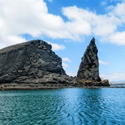 Snorkel in the Pinnacle Rock in Bartholomew Island, Galapagos