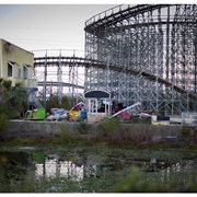 Six Flags New Orleans