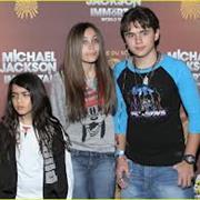 Paris, Prince and Blanket Jackson