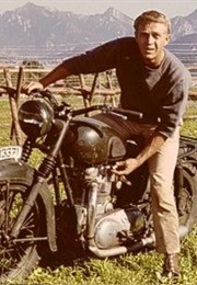 Motorcycle Escape- The Great Escape (1963)