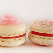 Turkish Delight Macaron