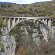 Pont Des Pierres