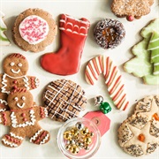 Make Various Holiday Cookies