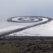 Robert Smithson - Spiral Jetty (1970) - Great Salt Lake, Utah