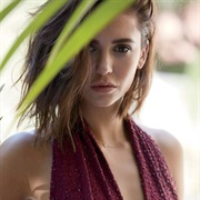Nina Dobrev