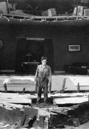 Buster Keaton in Steamboat Bill Jr (1928)