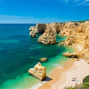 Praia Marinha Beach