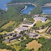 Vogelsang International Place