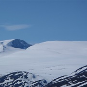 Hestbrepiggene (Mid-2)