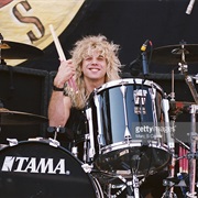 Steve Adler (Guns N' Roses)