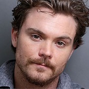 Clayne Crawford