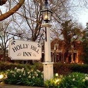Holly Hill Inn