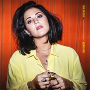 "Rygg Mot Rygg" Molly Sanden