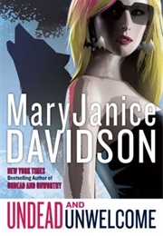Undead and Unwelcome (Maryjanice Davidson)