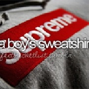 Wear a Boy&#39;s Sweatshirt