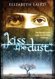 Kiss the Dust (Elizabeth Laird)