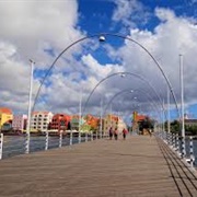 Queen Emma Floating Bridge, Curacao