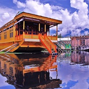 Dal Lake Houseboats, Srinigar