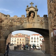 Arco De La Estrella, Cáceres