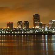 Long Beach 480,000