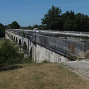 Agen Aqueduct