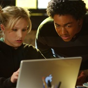 Veronica Mars & Wallace Fennel in Veronica Mars