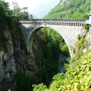 Pont Napoléon (Luz-Saint-Sauveur)