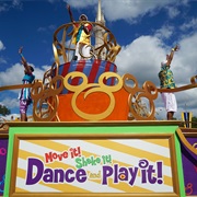 Move It! Shake It! Dance&Play It! Street Party