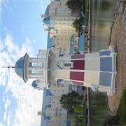 Disney's Newport Bay