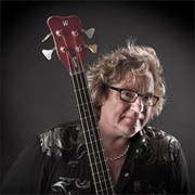 Stuart Hamm (Joe Satriani)