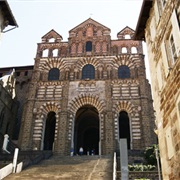 Notre-Dame Du Puy Cathedral