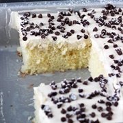 Cannoli Poke Cake