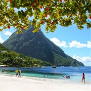 Beaches, Scenery, Snorkelling, Volcanoes & Food in St. Lucia