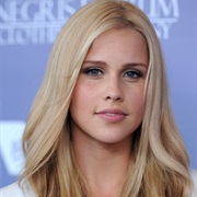 Meet Claire Holt