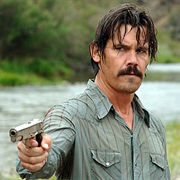 Llewelyn Moss - No Country for Old Men