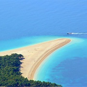 Zlatni Rat Beach