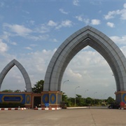 Naypyidaw Water Fountain Garden