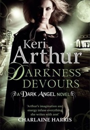 Darkness Devours (Keri Arthur)