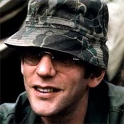 Dr Hawkeye Pierce - M.A.S.H.