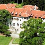 Sofia: Vrana Park and Palace