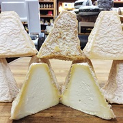 Pouligny-Saint-Pierre Cheese