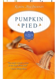 Pumpkin Pied: A Gray Whale Inn Short Story (Karen Macinerney)