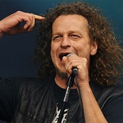 Denis "Snake" Bélanger (Voivod)