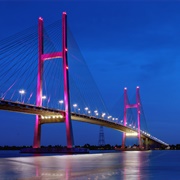 Cao Lãnh Bridge