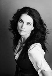 Julia Ormond