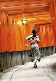 Running Through Torii Gates -Memoirs of a Geisha (2005)