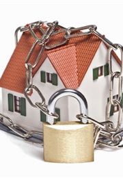 The Complete Guide to Personal and Home Safety (Robert L. Snow)